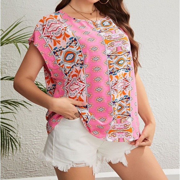 PLUS SIZE PRINTED ROUND NECK BLOUSE - Picture 3 of 5